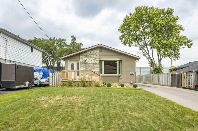 886 Marinet Cres, House detached with 3 bedrooms, 2 bathrooms and 16 parking in Pickering ON | Image 23