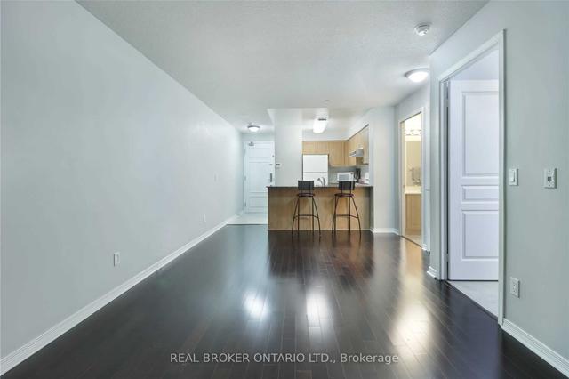 1001 - 330 Red Maple Rd, Condo with 1 bedrooms, 1 bathrooms and 1 parking in Richmond Hill ON | Image 5