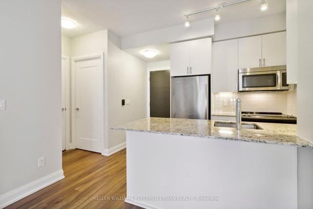 1108 - 18 Graydon Hall Dr, Condo with 1 bedrooms, 1 bathrooms and 1 parking in Toronto ON | Image 3