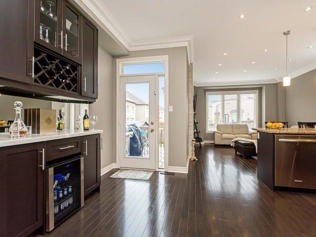 86 Ostrovsky Rd, House semidetached with 3 bedrooms, 4 bathrooms and 2 parking in Vaughan ON | Image 6
