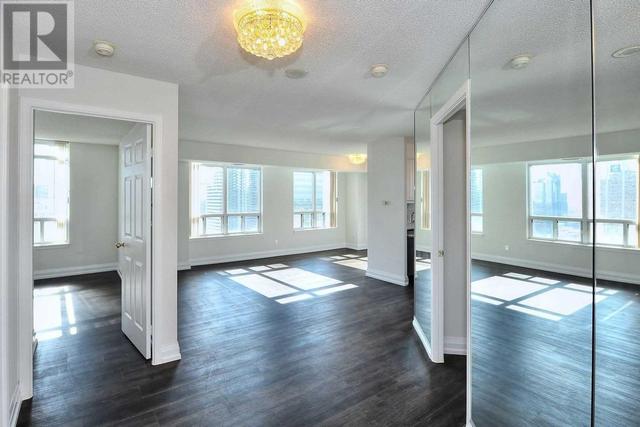 1717 - 8 Hillcrest Ave, Condo with 2 bedrooms, 2 bathrooms and 1 parking in Toronto ON | Image 14