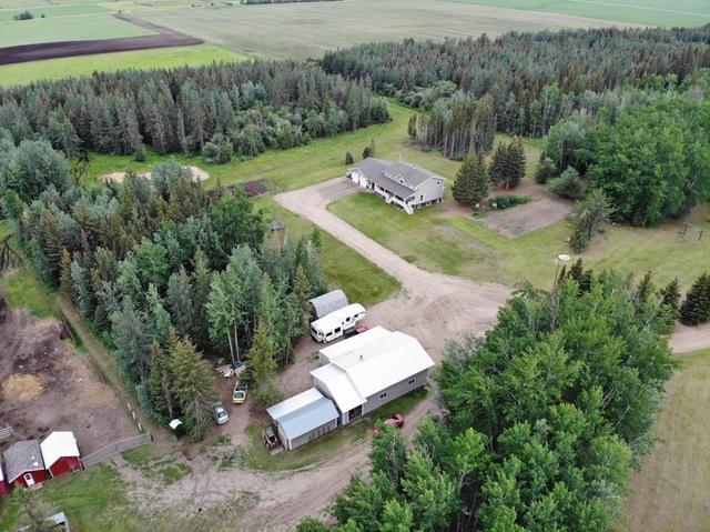 105307-a Rr 154, House detached with 7 bedrooms, 3 bathrooms and 20 parking in Mackenzie County AB | Image 7