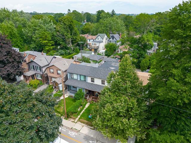 227 Woodfield Rd, House semidetached with 5 bedrooms, 3 bathrooms and 3 parking in Toronto ON | Image 10