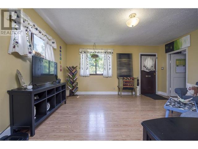 3826 Glendale Street, House detached with 5 bedrooms, 2 bathrooms and 4 parking in Vancouver BC | Image 13