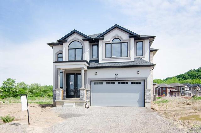 35 Riesling Crt, House detached with 4 bedrooms, 3 bathrooms and 4 parking in Hamilton ON | Image 1