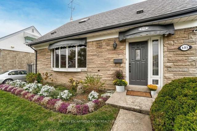 151 Hixon Rd, House detached with 3 bedrooms, 3 bathrooms and 3 parking in Hamilton ON | Image 1