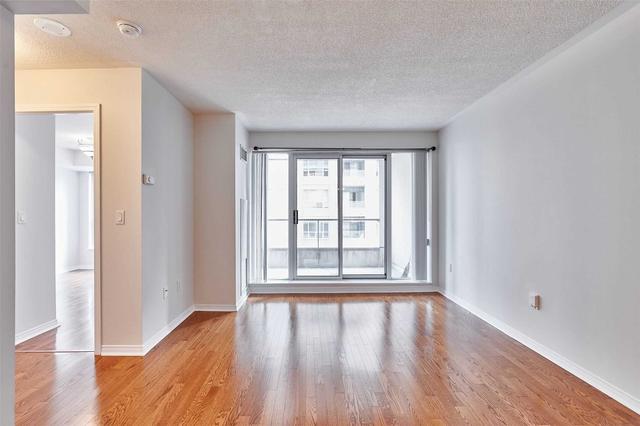 606 - 909 Bay St, Condo with 1 bedrooms, 1 bathrooms and 1 parking in Toronto ON | Image 11