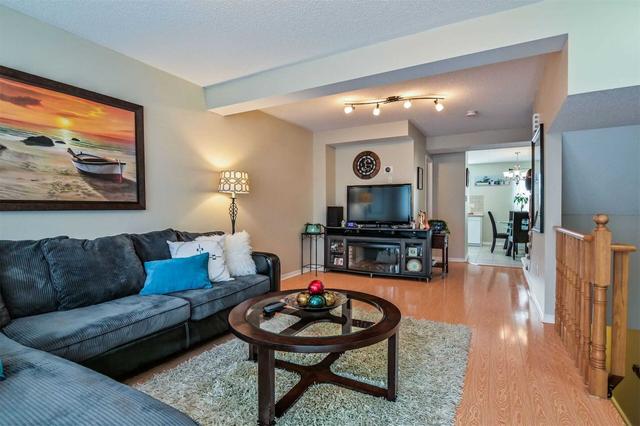 57 Spadina Rd, Townhouse with 3 bedrooms, 2 bathrooms and 2 parking in Brampton ON | Image 31