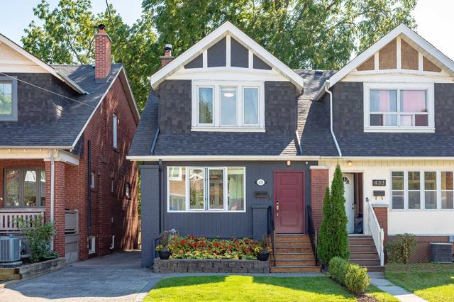 435 Hillsdale Ave E, House semidetached with 3 bedrooms, 2 bathrooms and 2 parking in Toronto ON | Image 1