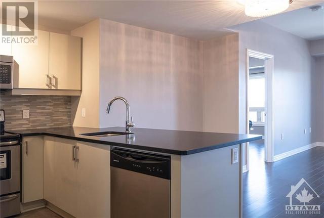 404 - 200 Winterfell Private, Condo with 2 bedrooms, 2 bathrooms and 1 parking in Ottawa ON | Image 5