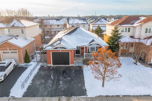79 Munroe Cres, House detached with 3 bedrooms, 4 bathrooms and 3 parking in Guelph ON | Image 1