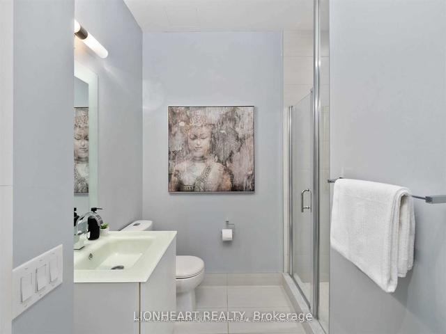 605 - 111 St Clair Ave W, Condo with 2 bedrooms, 2 bathrooms and 1 parking in Toronto ON | Image 7