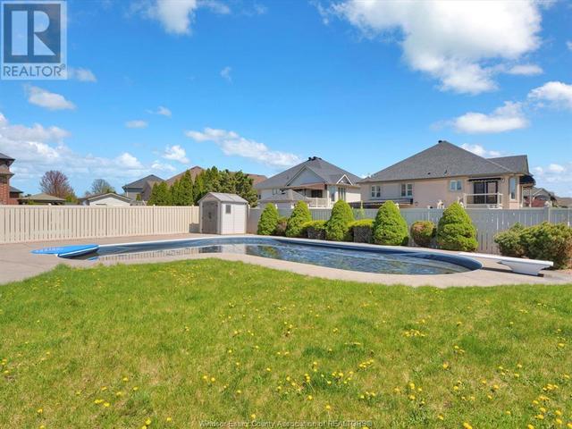 144 Meconi Court, House detached with 4 bedrooms, 3 bathrooms and null parking in Lakeshore ON | Image 42