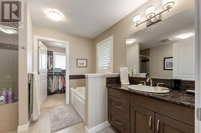 68 Westland Crescent Sw, House detached with 3 bedrooms, 3 bathrooms and 4 parking in Calgary AB | Image 30