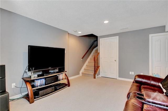 460 Grey Seal Circle, Townhouse with 2 bedrooms, 2 bathrooms and 3 parking in Ottawa ON | Image 20