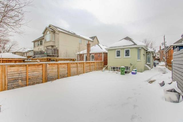 394 Old Orchard Grve, House detached with 2 bedrooms, 2 bathrooms and 1 parking in Toronto ON | Image 18