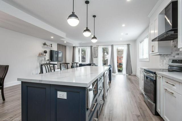 81 Fifth Avenue, House semidetached with 4 bedrooms, 3 bathrooms and 3 parking in Kitchener ON | Image 8