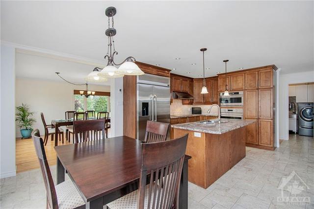 11060 County 3 Road, House detached with 3 bedrooms, 5 bathrooms and 12 parking in North Dundas ON | Image 7