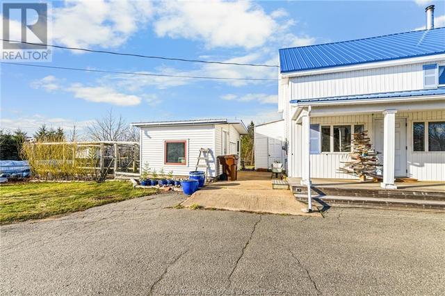 5668 Route 15, House other with 4 bedrooms, 3 bathrooms and null parking in Beaubassin East NB | Image 46