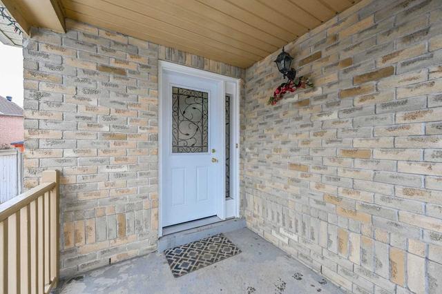 7114 Magistrate Terr, House semidetached with 3 bedrooms, 4 bathrooms and 4 parking in Mississauga ON | Image 23