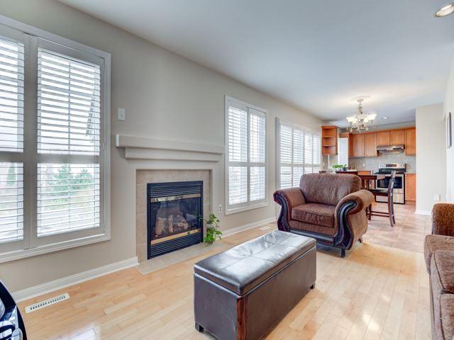 58 Napa Valley Cres, House detached with 4 bedrooms, 3 bathrooms and 4 parking in Brampton ON | Image 6