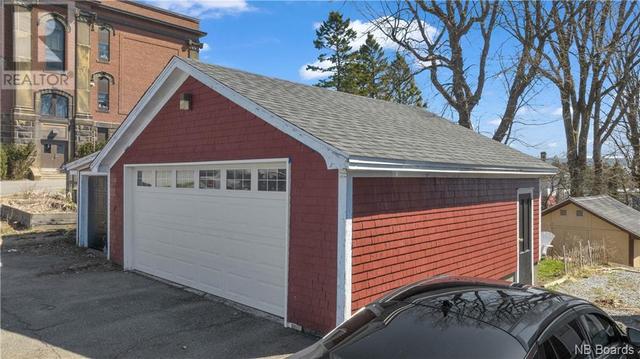 12 - 14 Brunswick Place, House detached with 6 bedrooms, 2 bathrooms and null parking in Saint John NB | Image 4
