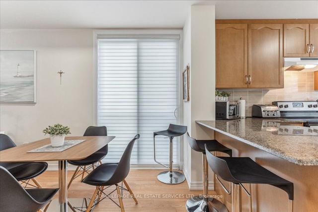 th 7 - 389 The Westway, House attached with 3 bedrooms, 2 bathrooms and 2 parking in Toronto ON | Image 2