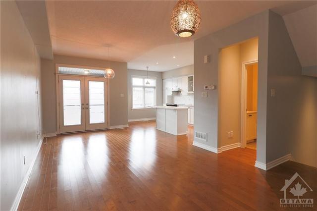 108 Nutting Crescent, Townhouse with 2 bedrooms, 4 bathrooms and 3 parking in Ottawa ON | Image 5