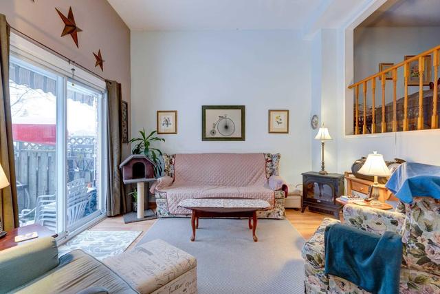 39 - 141 Galloway Rd, Townhouse with 3 bedrooms, 2 bathrooms and 1 parking in Toronto ON | Image 3