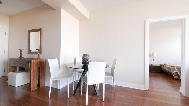 1401 - 90 Stadium Rd, Condo with 2 bedrooms, 2 bathrooms and 1 parking in Toronto ON | Image 3