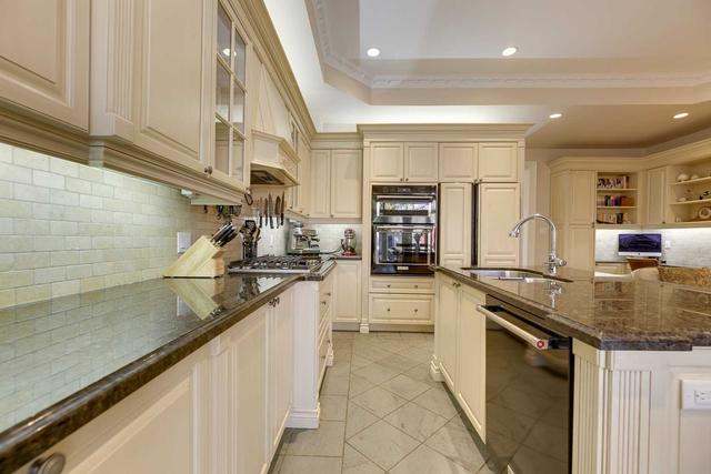 382 Melrose Ave, House detached with 4 bedrooms, 4 bathrooms and 3 parking in Toronto ON | Image 8