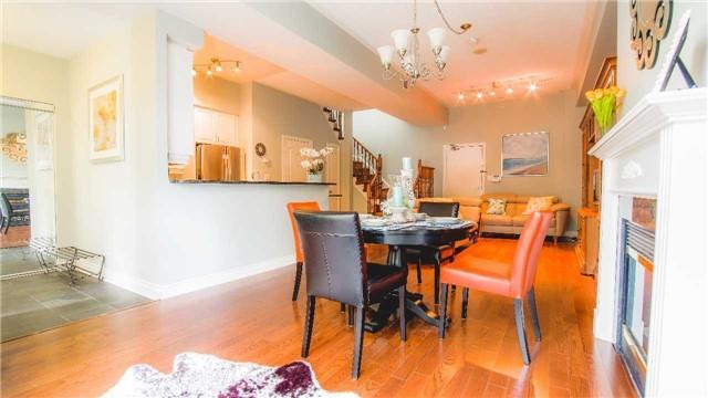 th19 - 2 Rean Dr, Townhouse with 2 bedrooms, 3 bathrooms and 2 parking in Toronto ON | Image 5