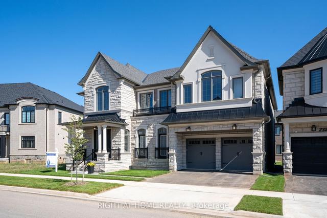 2322 Hyacinth Cres, House detached with 5 bedrooms, 6 bathrooms and 5 parking in Oakville ON | Image 1
