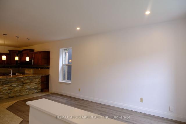 68 Keith St, House detached with 3 bedrooms, 3 bathrooms and 2 parking in Hamilton ON | Image 18
