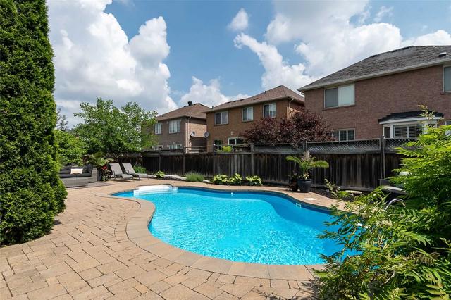 1311 Ellenton Cres, House detached with 4 bedrooms, 3 bathrooms and 4 parking in Milton ON | Image 32