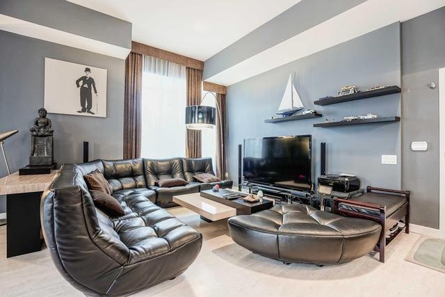 Th07 - 33 Singer Crt, Townhouse with 3 bedrooms, 4 bathrooms and 2 parking in Toronto ON | Image 4