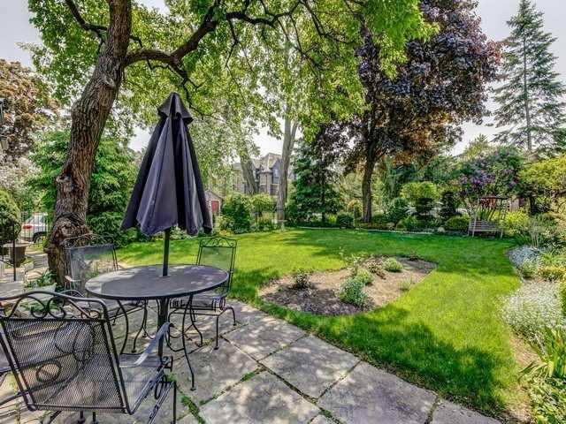 104 Yonge Blvd, House detached with 3 bedrooms, 3 bathrooms and 3 parking in Toronto ON | Image 2