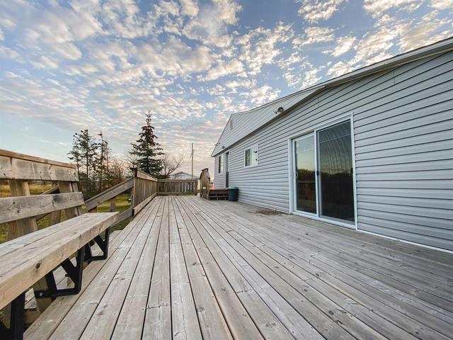 80271 719 Highway, House detached with 3 bedrooms, 2 bathrooms and null parking in Saddle Hills County AB | Image 31