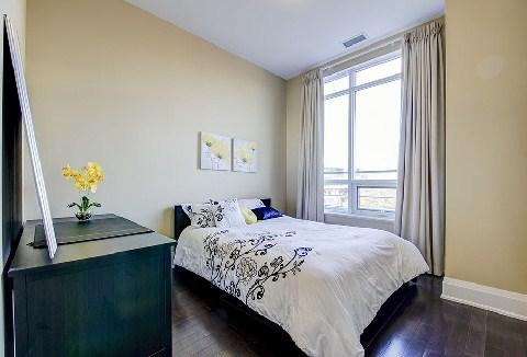 lph 602 - 21 Clairtrell Rd, Condo with 2 bedrooms, 3 bathrooms and 2 parking in Toronto ON | Image 11