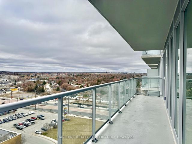 1404 - 185 Deerfield Rd, Condo with 3 bedrooms, 2 bathrooms and 1 parking in Newmarket ON | Image 2
