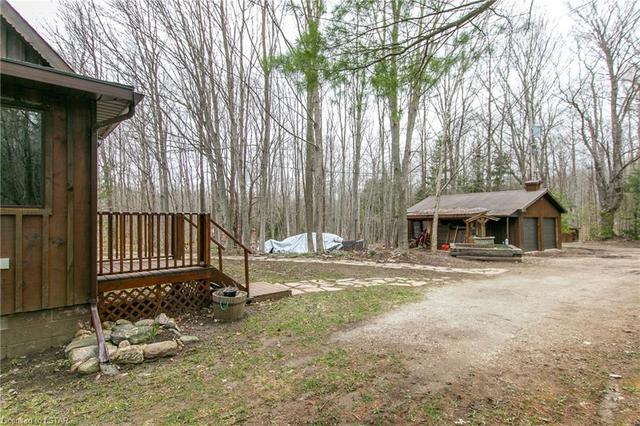 2096 Bruce Road 9, House detached with 3 bedrooms, 1 bathrooms and 12 parking in Northern Bruce Peninsula ON | Image 5