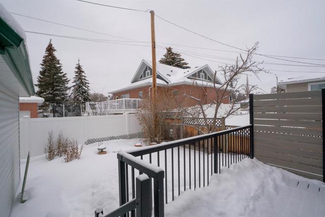 2211 18 Street Nw, House detached with 4 bedrooms, 3 bathrooms and 2 parking in Calgary AB | Image 37