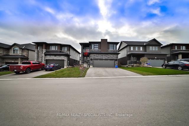 19 Mcgovern Lane, House detached with 4 bedrooms, 3 bathrooms and 4 parking in Brant ON | Image 1