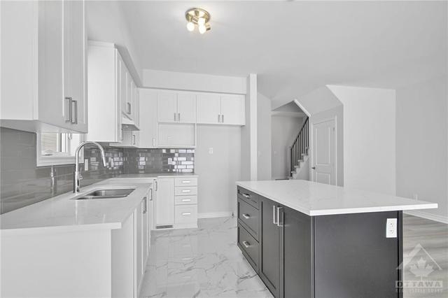 426 Fleet Canuck Private, Townhouse with 3 bedrooms, 3 bathrooms and 2 parking in Ottawa ON | Image 7