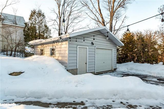 47 Centre Street S, House detached with 3 bedrooms, 2 bathrooms and 4 parking in Huntsville ON | Image 39