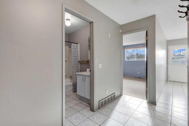 10 Falwood Crescent Ne, Home with 2 bedrooms, 1 bathrooms and 1 parking in Calgary AB | Image 13