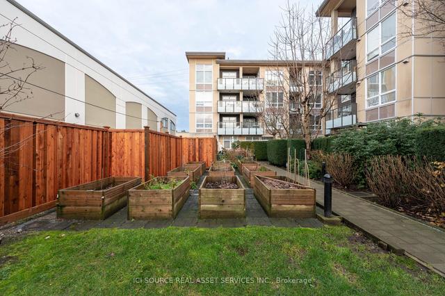 106 - 55 Eighth Ave, Condo with 2 bedrooms, 1 bathrooms and 2 parking in New Westminster BC | Image 11