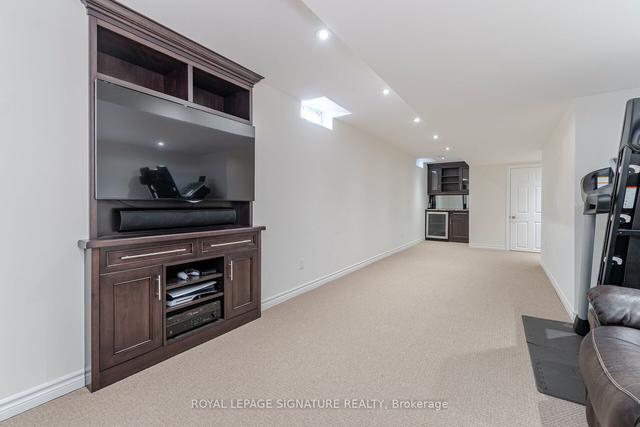 2236 Glazebrook Circ, House detached with 4 bedrooms, 3 bathrooms and 4 parking in Oakville ON | Image 29