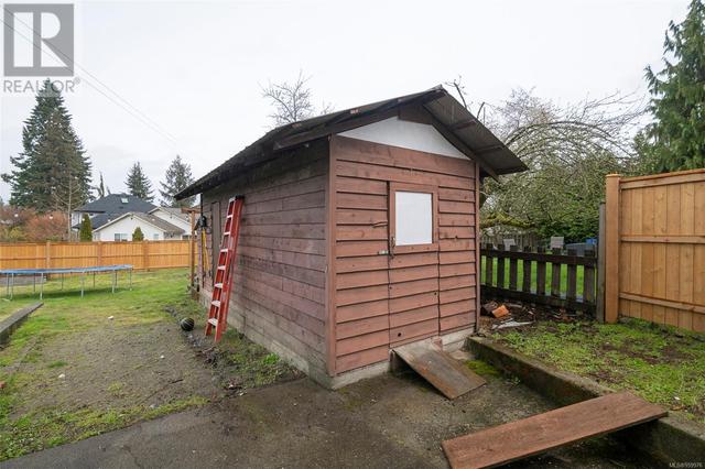 1129 Stillin Dr, House detached with 3 bedrooms, 3 bathrooms and 5 parking in Ladysmith BC | Image 43