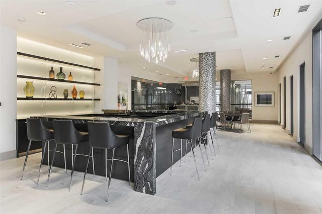 Lph 25 - 525 Adelaide St W, Condo with 2 bedrooms, 2 bathrooms and 1 parking in Toronto ON | Image 4